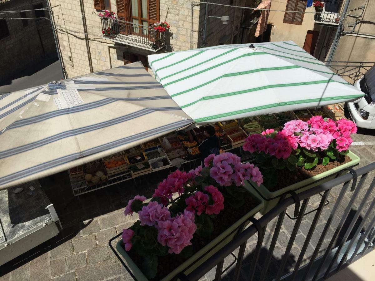 La Casa Di Ro Bed & Breakfast Petralia Sottana Dış mekan fotoğraf